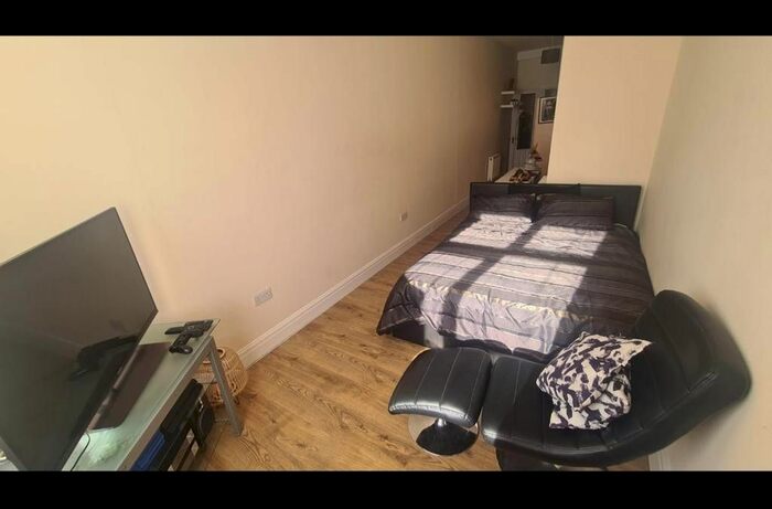 Studio To Rent In Warrington Road, Harrow, Greater London, HA1