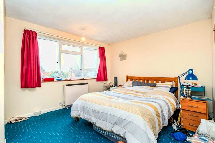 1 Bedroom Flat To Rent In Welbeck Avenue, Southampton, Hampshire, SO17