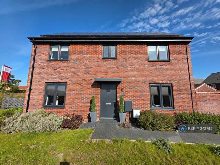 4 Bedroom Detached House To Rent In Afton Way, Northampton, NN6