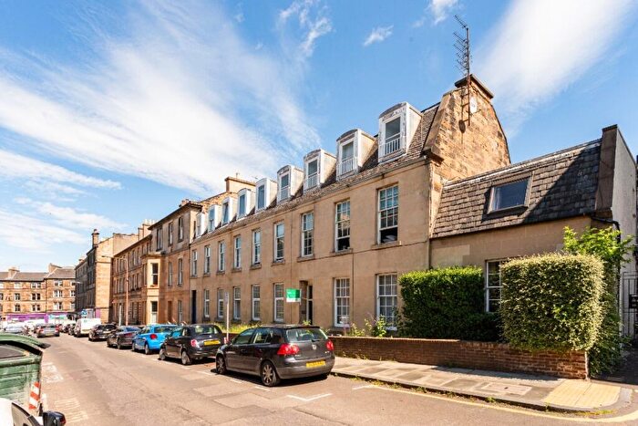 3 Bedroom Flat To Rent In Grove Street, Haymarket, Edinburgh, EH3
