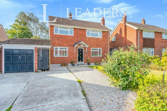 4 Bedroom Detached House To Rent In Highland Close, Emsworth, PO10