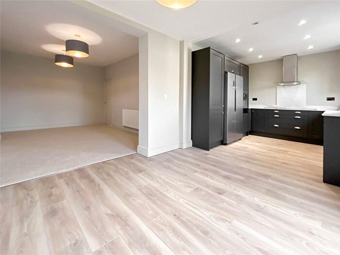 3 Bedroom Bungalow For Sale In Leechcroft Avenue, Sidcup, Kent, DA15