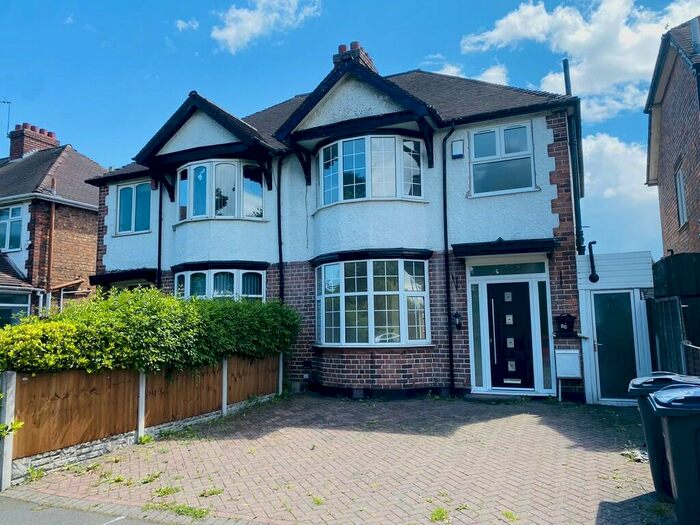 3 Bedroom Semi-Detached House To Rent In Eachelhurst Road, Erdington, Birmingham, B24