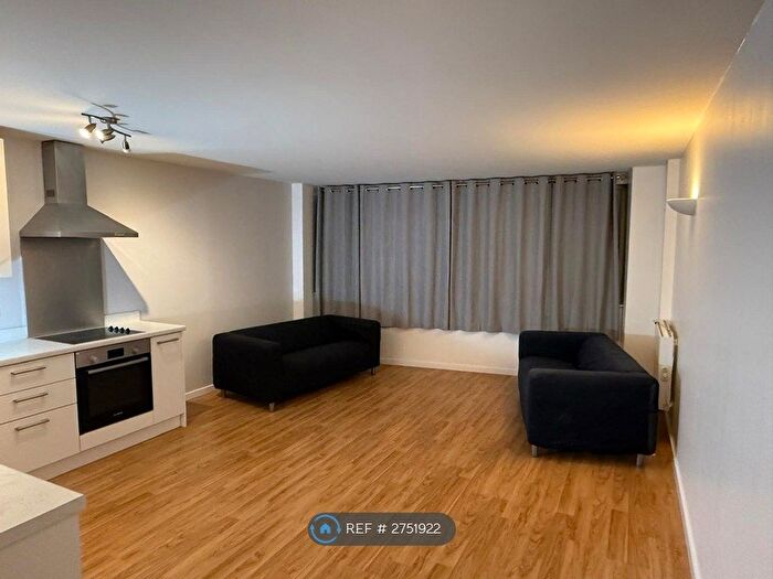 1 Bedroom Flat To Rent In Marco Island, Nottingham, NG1