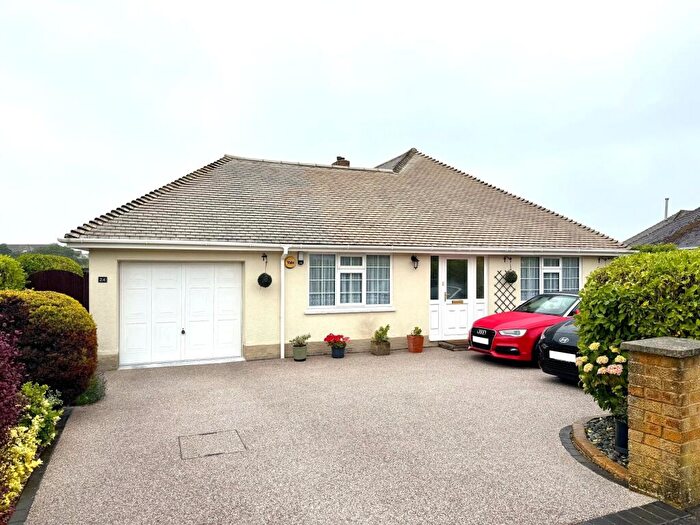 3 Bedroom Bungalow For Sale In Danes Close Barton On Sea New Milton, BH25