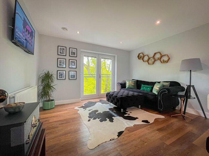 2 Bedroom Flat To Rent In Ridgway Road, Stoke-On-Trent, Staffordshire, ST1