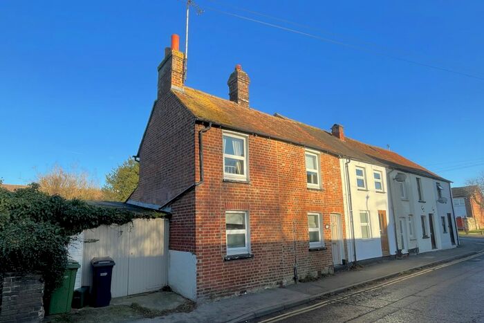 2 Bedroom Cottage To Rent In Wellington Street, Thame, Oxfordshire, OX9