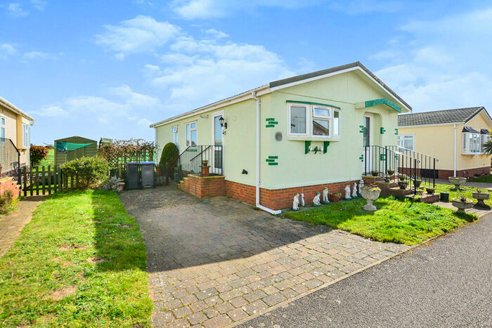 2 Bedroom Retirement Property For Sale In Golf Road, Deal, Kent, CT14