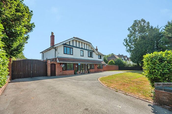 5 Bedroom Detached House For Sale In Alcester Road, Portway, Birmingham, B48