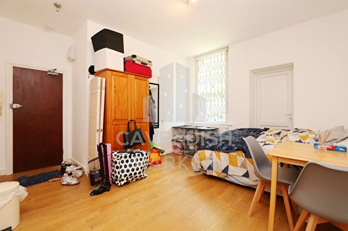 Studio To Rent In West End Lane, West Hampstead, London, NW6