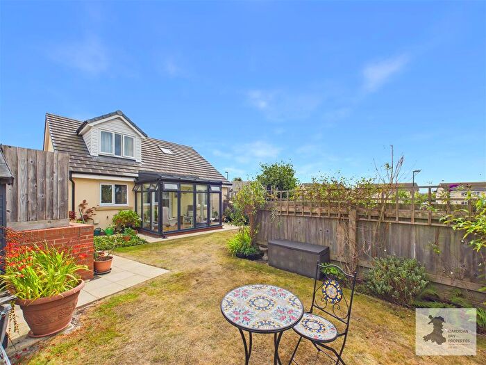 3 Bedroom Detached Bungalow For Sale In Dol Y Dintir, Cardigan, SA43