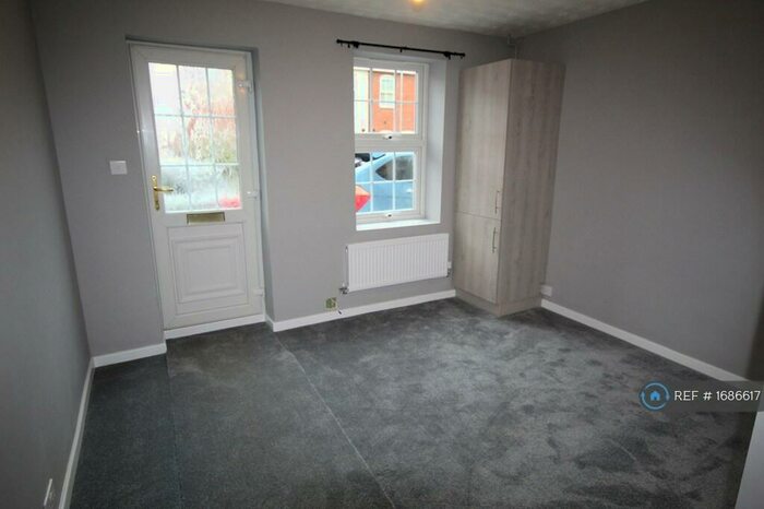 3 Bedroom Terraced House To Rent In Port Lane, Colchester, CO1