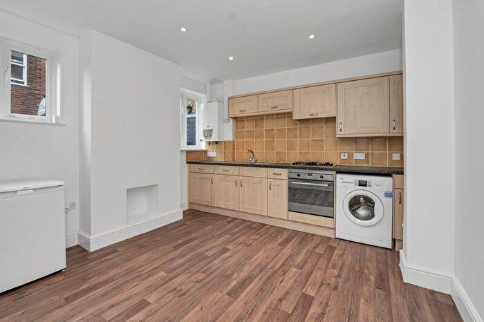 2 Bedroom Detached House For Sale In Queens Road, Bury St. Edmunds, IP33
