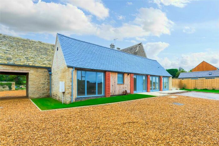 3 Bedroom Bungalow For Sale In Rectory Farm, Lower Benefield, Northamptonshire, PE8