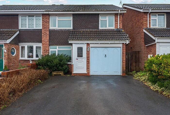 3 Bedroom Semi-Detached House For Sale In Hurn Lane, Keynsham, Bristol, Somerset, BS31