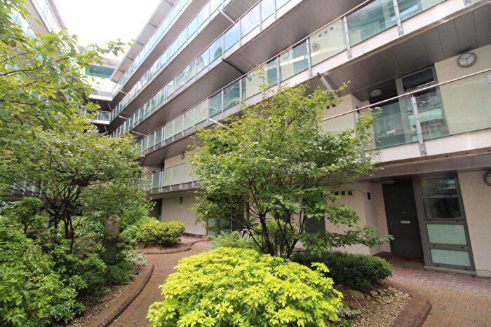 2 Bedroom Flat To Rent In High Street, Glasgow, G1