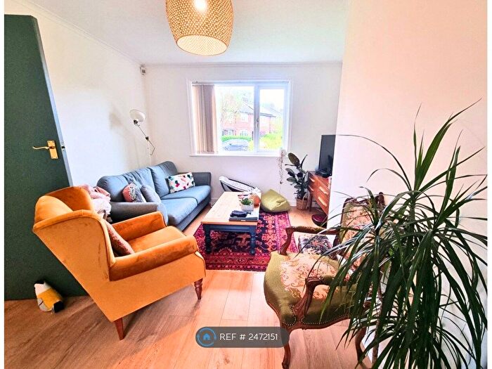 3 Bedroom Semi-Detached House To Rent In Winterburn Avenue, Manchester, M21