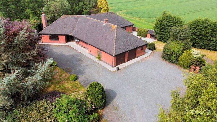 3 Bedroom Bungalow To Rent In Greenacres, Bretby, Burton-On-Trent, Derbyshire, DE15