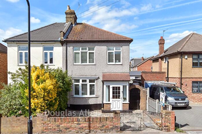 3 Bedroom Semi-Detached House For Sale In Sinclair Road, Chingford, E4