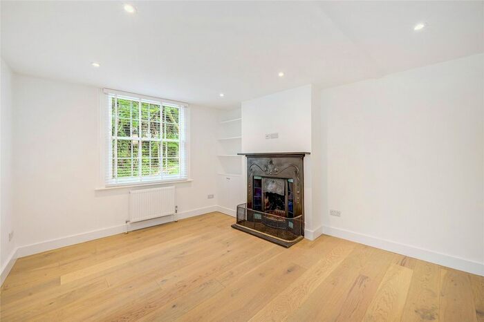 1 Bedroom Semi-Detached House To Rent In St Barnabas Street, Belgravia, SW1W