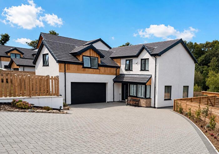 5 Bedroom Detached House For Sale In Llys Afon, Conwy, LL32