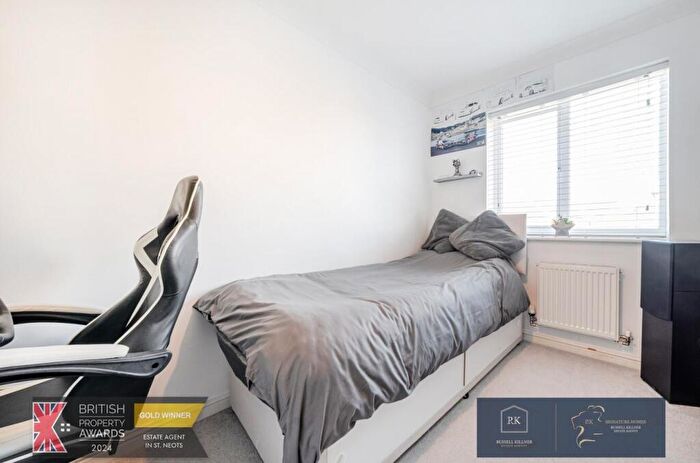 3 Bedroom End Of Terrace House For Sale In Chapman Way, Eynesbury, St. Neots, PE19