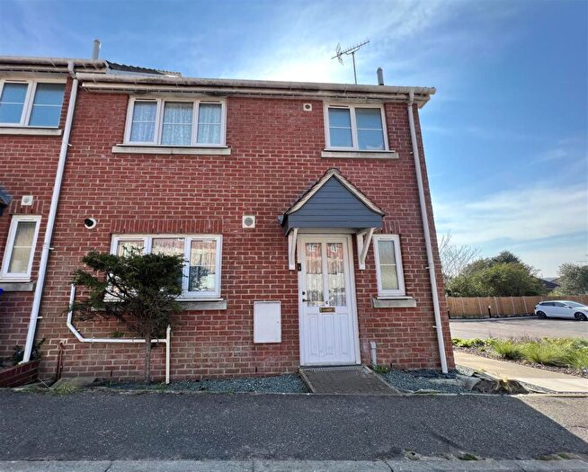 2 Bedroom End Of Terrace House For Sale In Aberdare Close, Ipswich, IP2