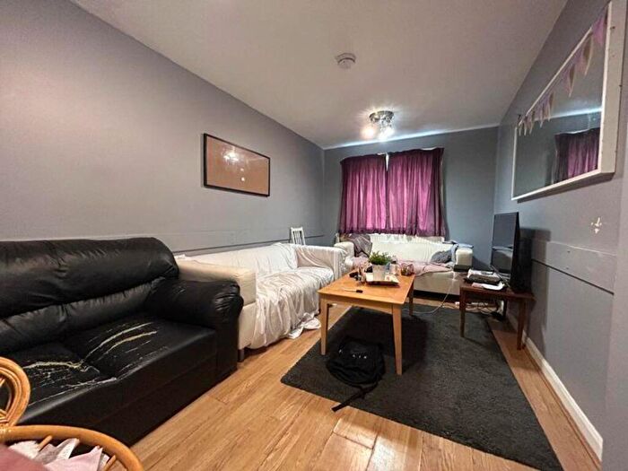 6 Bedroom House To Rent In Peveril Street, Nottingham, NG7