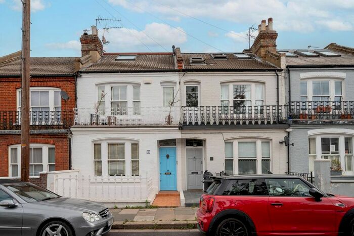 4 Bedroom Terraced House To Rent In Hazlebury Road, Fulham, London, SW6