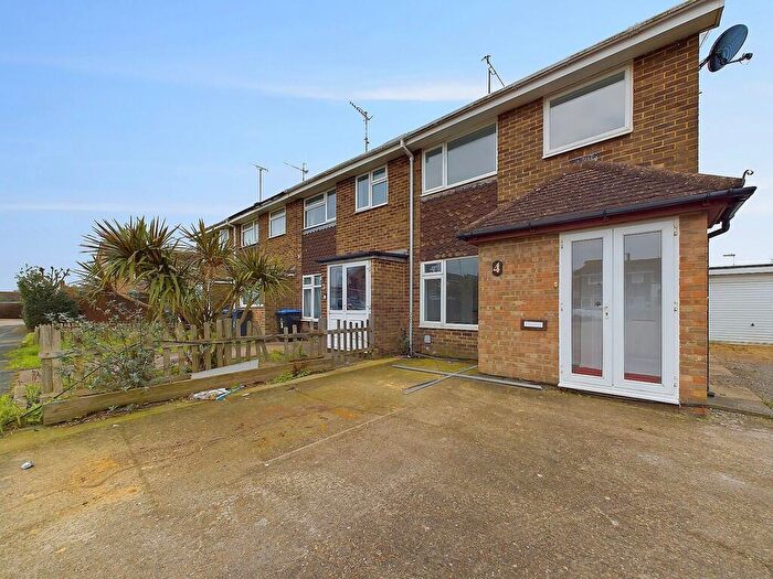 3 Bedroom End Of Terrace House To Rent In Galsworthy Close, Worthing, BN12