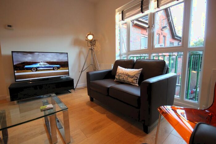 2 Bedroom Serviced Apartments To Rent In Southampton Street, Reading, Berkshire, RG1
