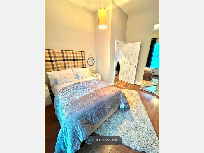 2 Bedroom Flat To Rent In Floor, Hull, HU3