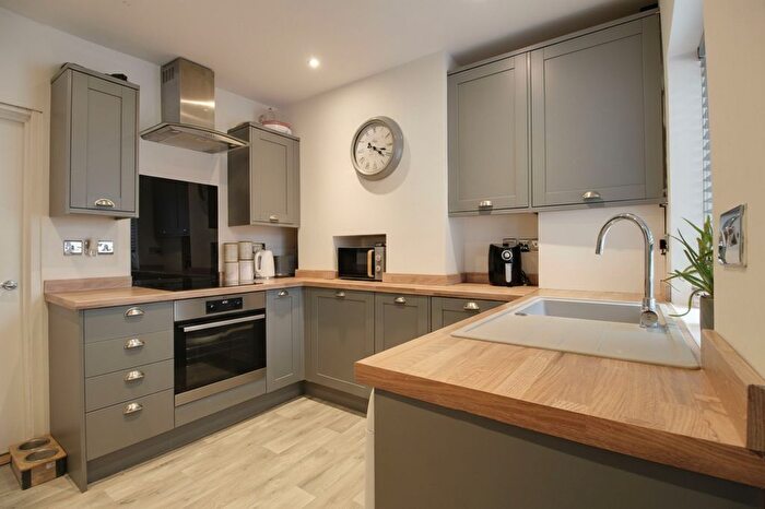 2 Bedroom Terraced House For Sale In Mead Road, Willesborough, TN24