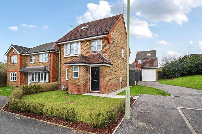 3 Bedroom Detached House For Sale In Pembury Place, Ashford, TN25