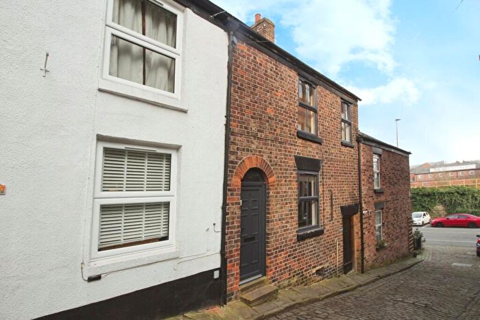 2 Bedroom Terraced House To Rent In Step Hill, Macclesfield, Cheshire, SK11