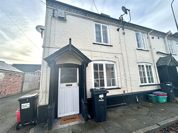 1 Bedroom End Of Terrace House To Rent In Lower Canal Road, Newtown, Powys, SY16