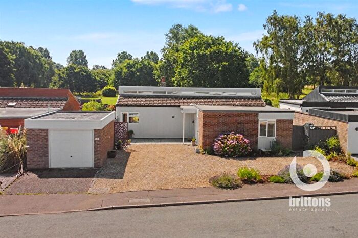 3 Bedroom Detached Bungalow For Sale In Parkhill, Middleton, King's Lynn, PE32