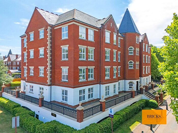 2 Bedroom Flat To Rent In Cheltenham House, Woodford Green, IG8