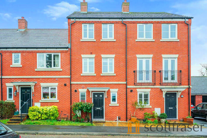 3 Bedroom Terraced House To Rent In Turner Drive, Botley, OX2