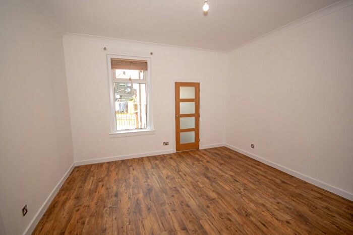 1 Bedroom Flat To Rent In Whyterose Terrace, Methil, KY8