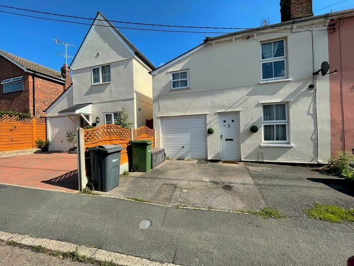 4 Bedroom Semi-Detached House To Rent In Trinity Road, Halstead, CO9