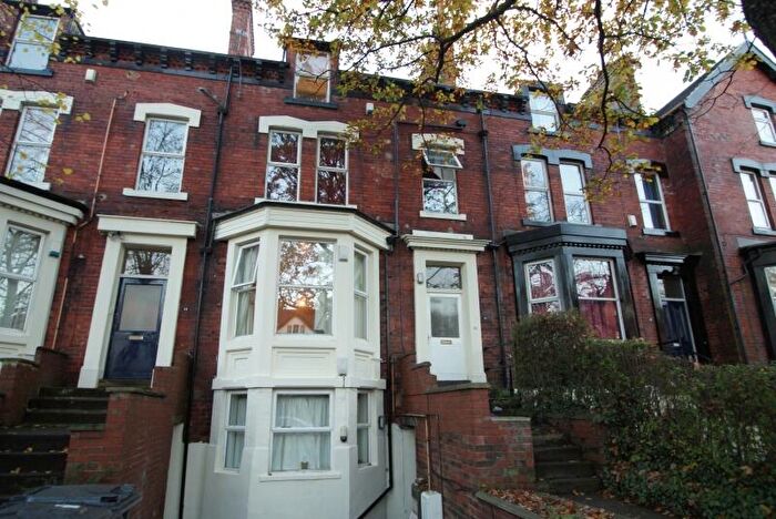 9 Bedroom Terraced House To Rent In Cardigan Road, Headingley, Leeds, LS6