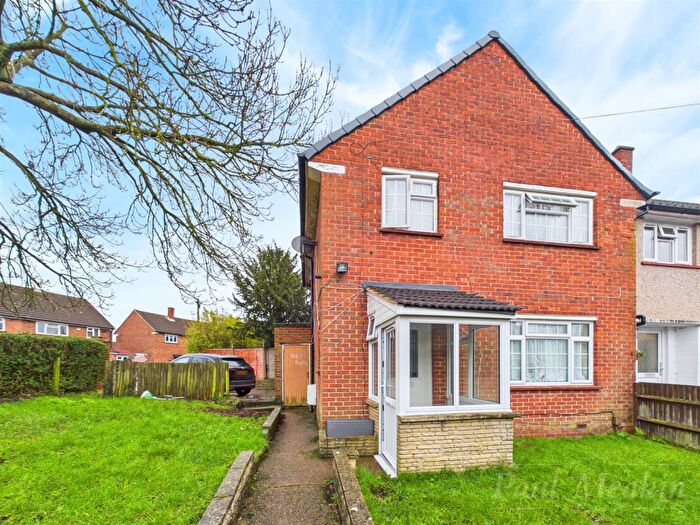 3 Bedroom House For Sale In Thursley Crescent, New Addington, Croydon, CR0