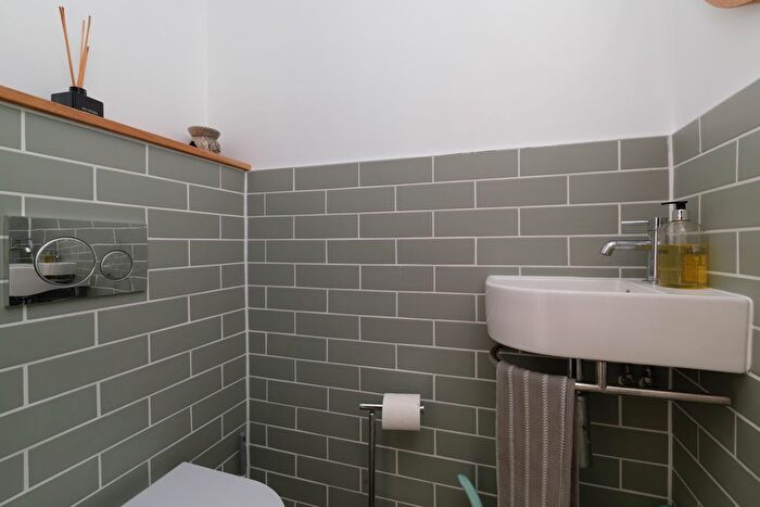 3 Bedroom Detached House For Sale In Guildford Grove, London, SE10