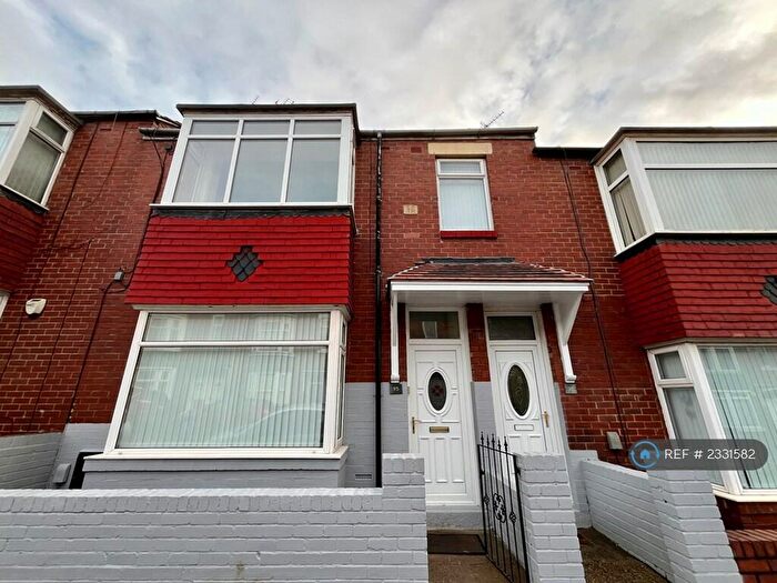 3 Bedroom Flat To Rent In Birchington Avenue, South Shields, NE33