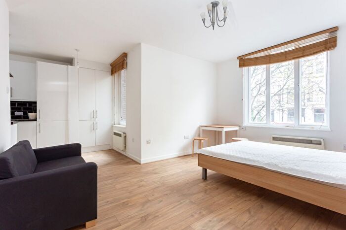 Studio To Rent In Courtleigh, Earls Court Road, London, W8