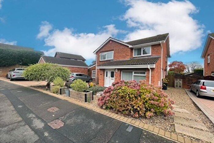 5 Bedroom Property To Rent In Oakfield Park, Wellington, TA21