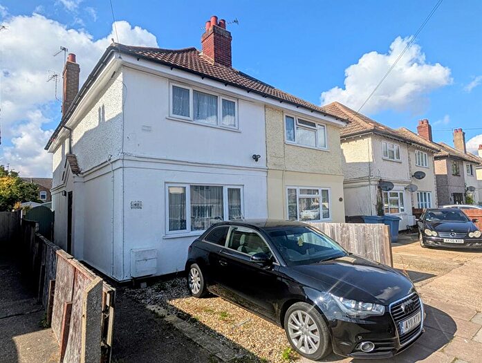 3 Bedroom Semi-Detached House For Sale In Reading Road, Ipswich, IP4