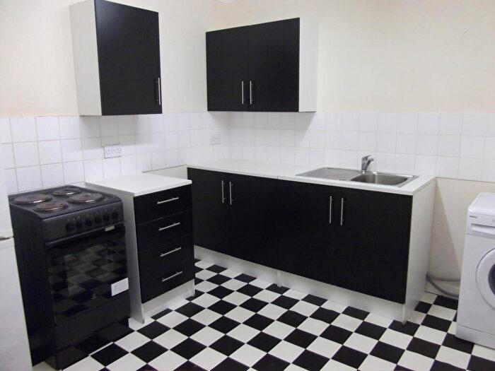 2 Bedroom Property To Rent In Cowbridge Road East, Canton, Cardiff, CF5