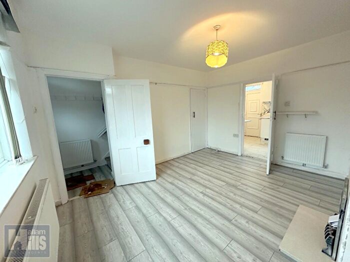 2 Bedroom Terraced House To Rent In Crowder Close, Sheffield, S5